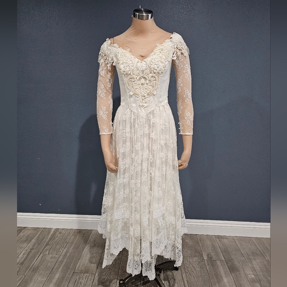Gorgeous Lace Beaded Wedding Dress New Arrival V-Neck Straps Long Princess Wedding Party Bridal Dress